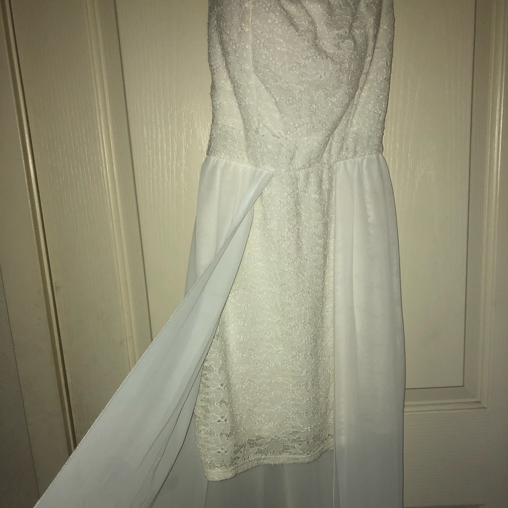 Elegant white summery dress